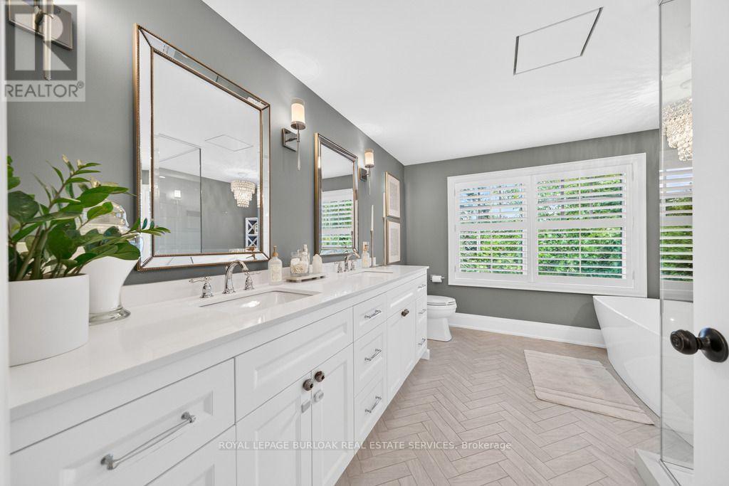 385 Rosslyn Drive, Burlington, ON