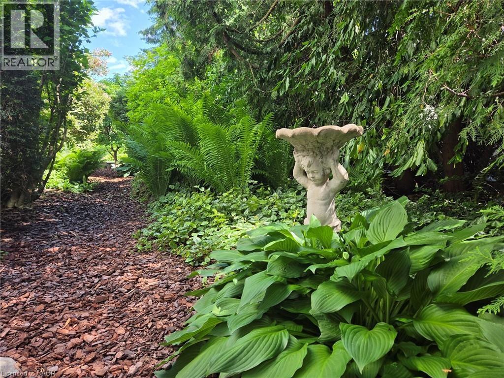 West path to back yard - 3040 First Street, Burlington, ON