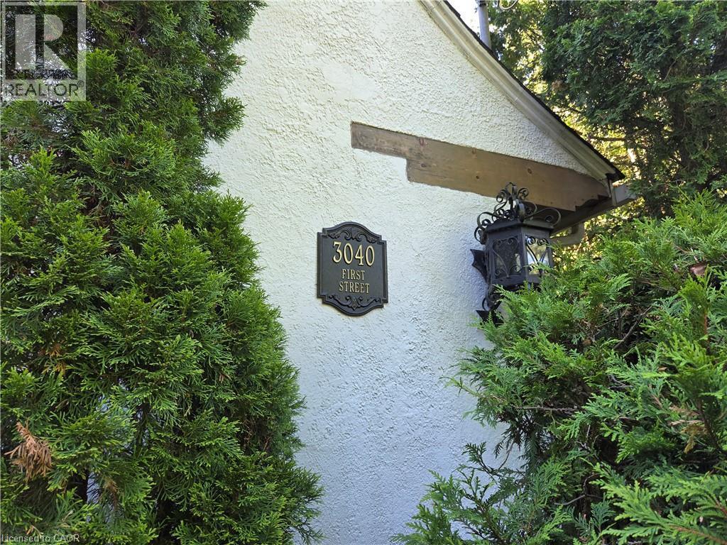 Custom address plaque, exposed beams. - 3040 First Street, Burlington, ON