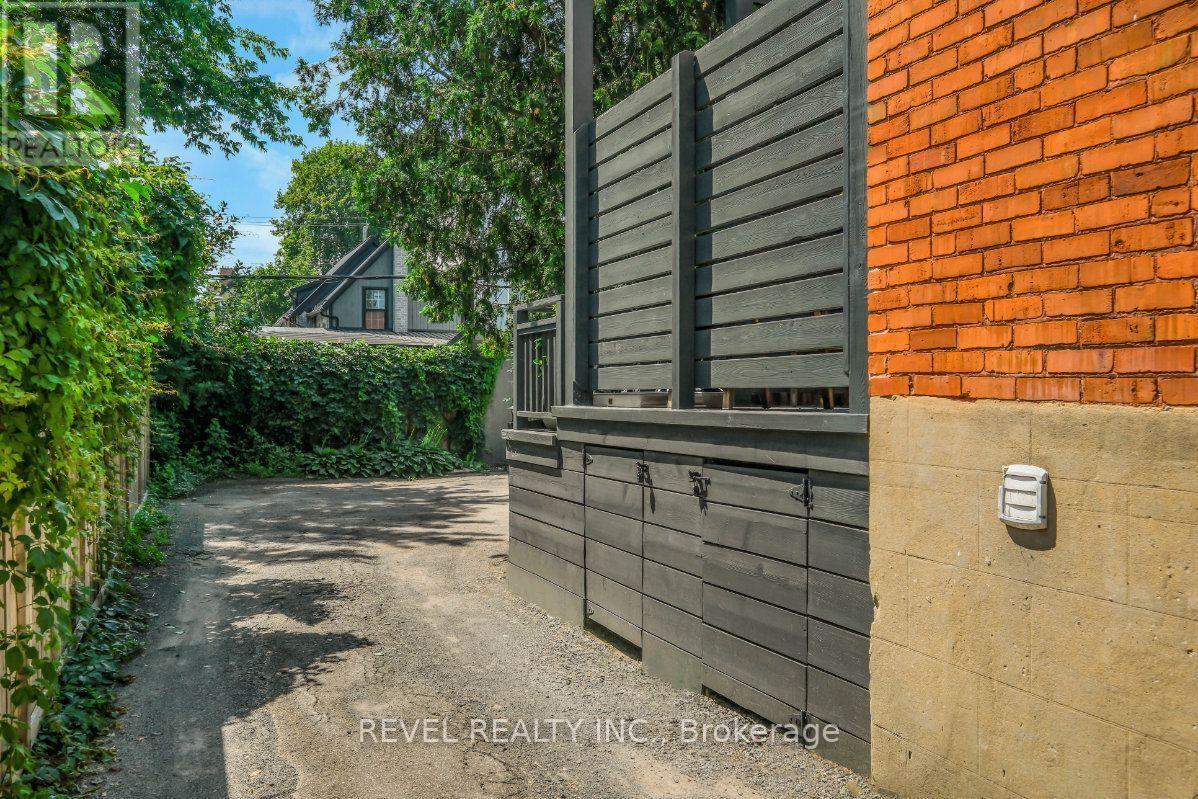 46 Newton Street, Ottawa, ON