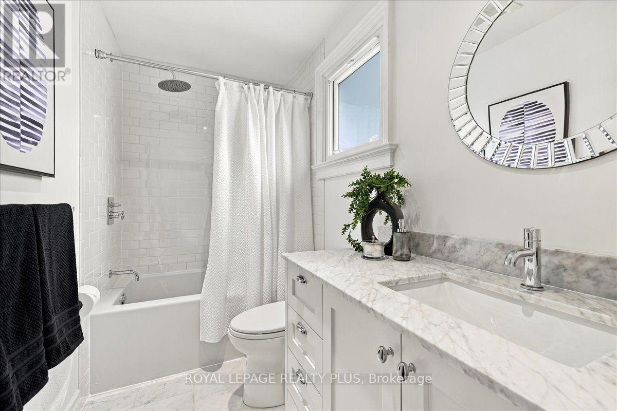 1865 Barsuda Drive, Mississauga, ON