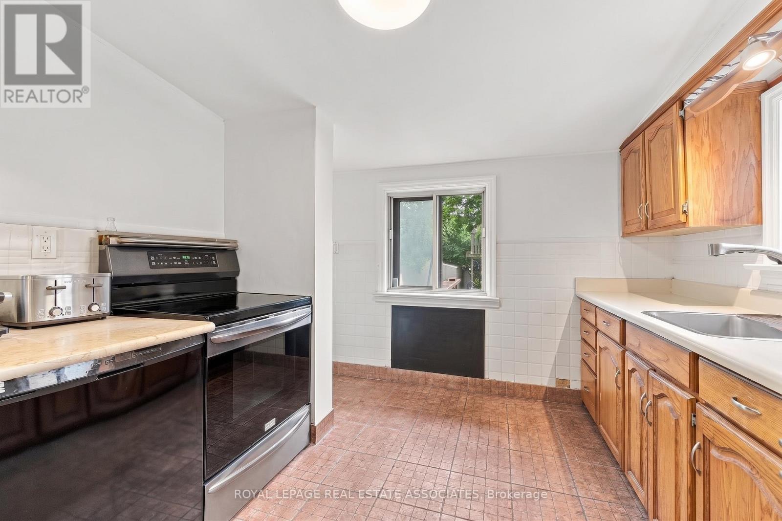 268 Troy Street, Mississauga, ON