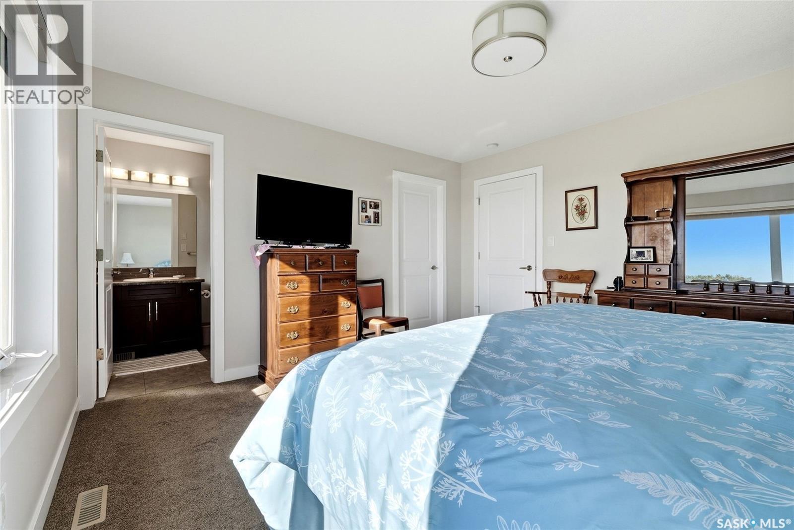 8837 Kestral Drive, Regina, SK
