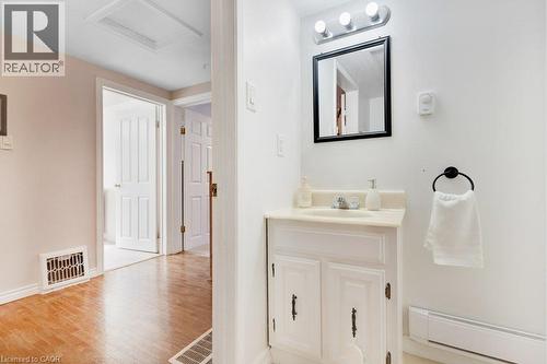 52 Third Avenue, Cambridge, ON 