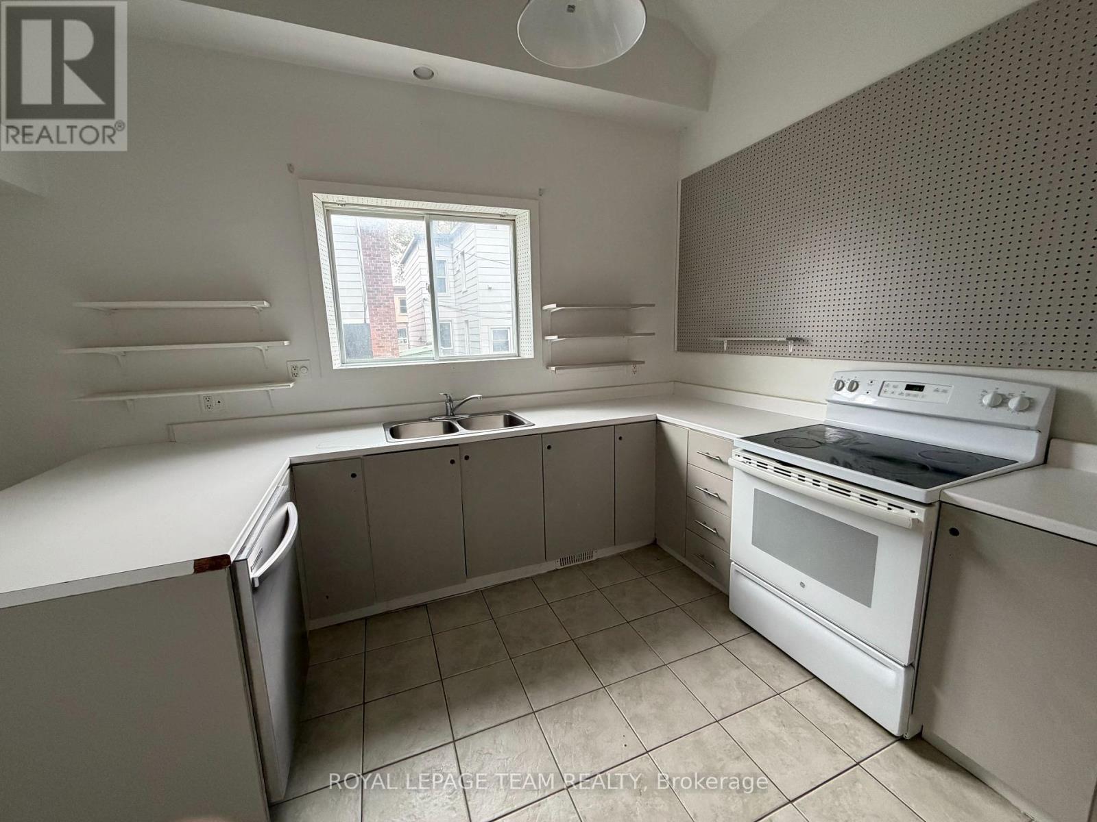 27 Poplar Street, Ottawa, ON