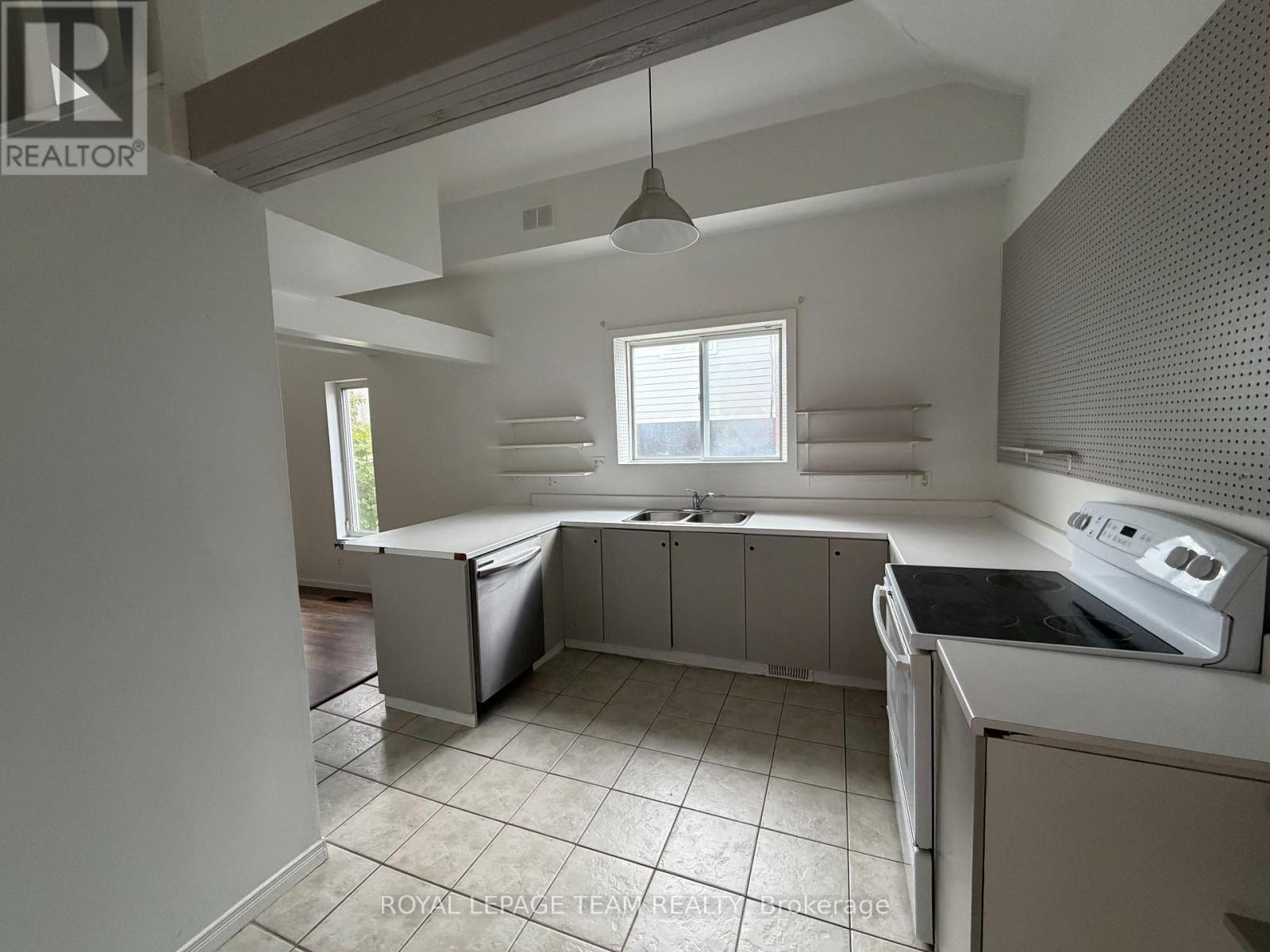 27 Poplar Street, Ottawa, ON