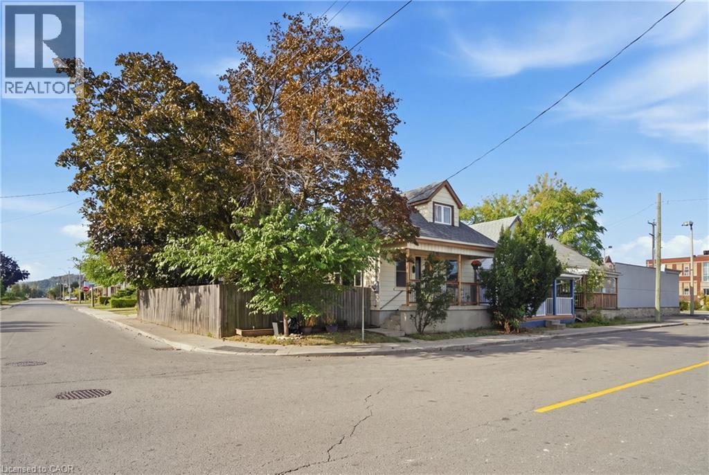 264 Britannia Avenue, Hamilton, ON