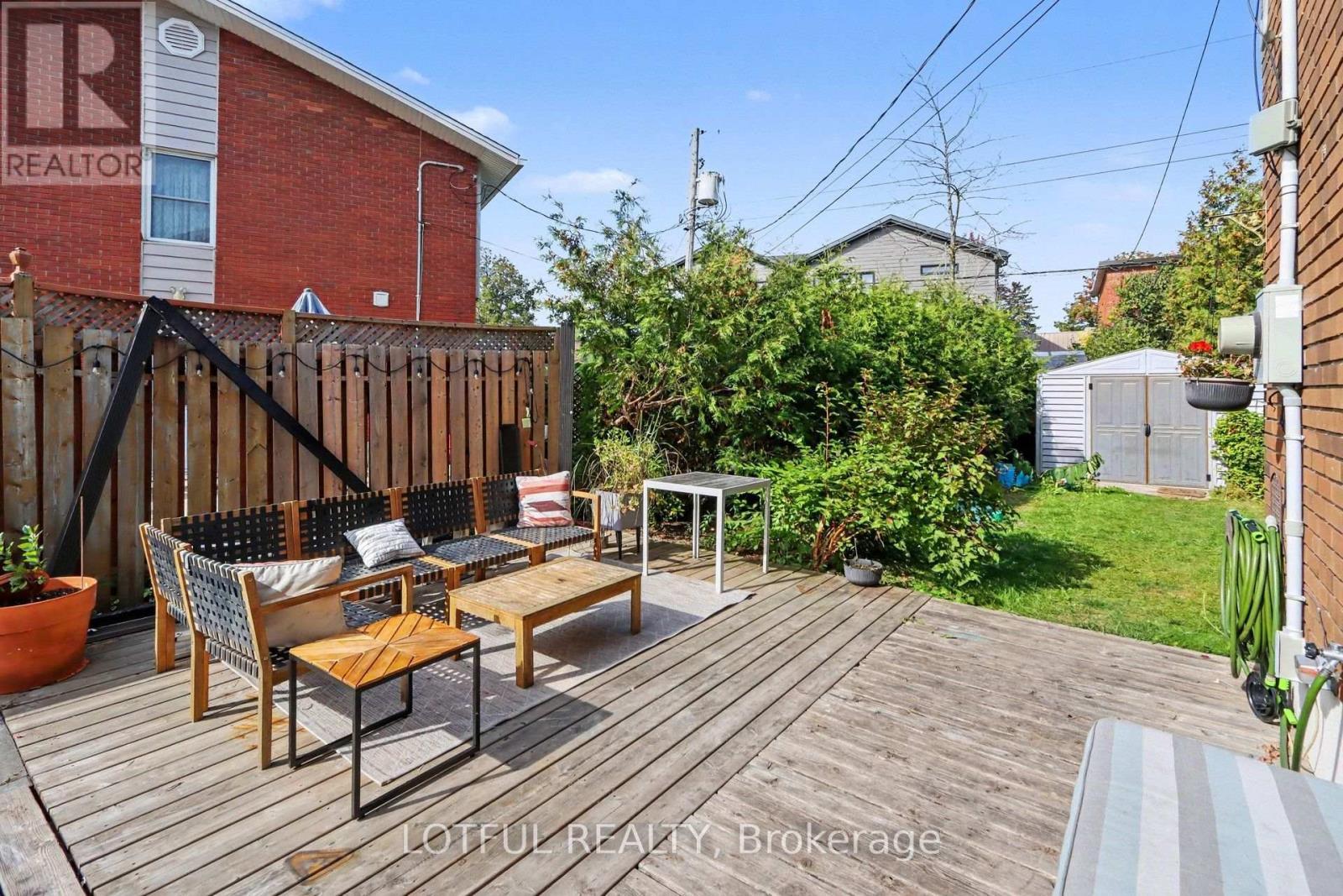 2226 Saunderson Drive, Ottawa, ON
