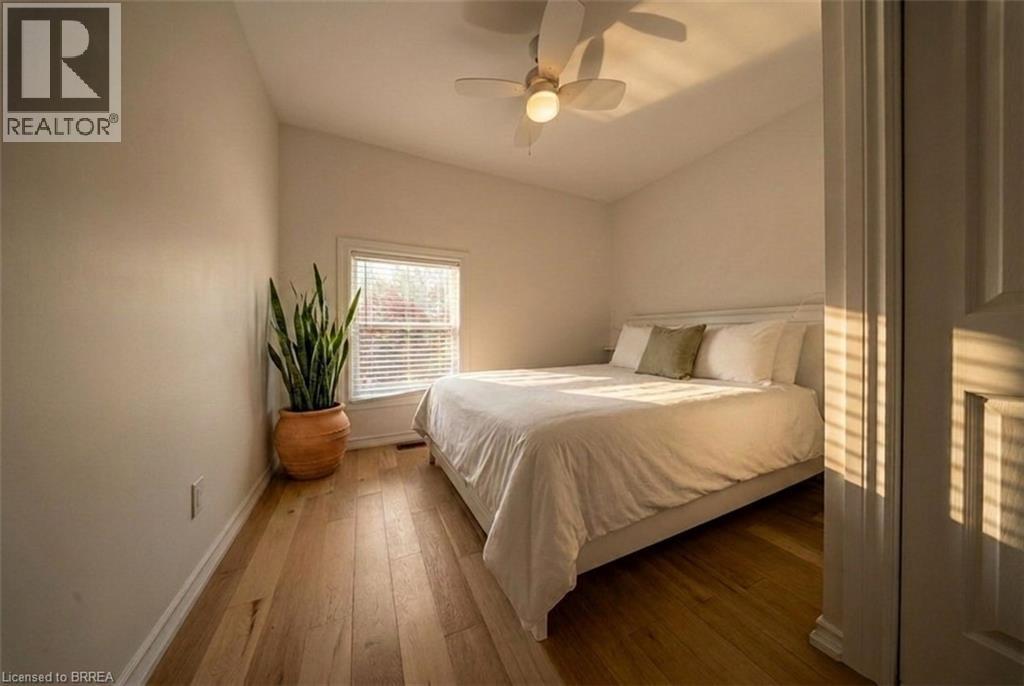 10 Reserve Street, Turkey Point, ON