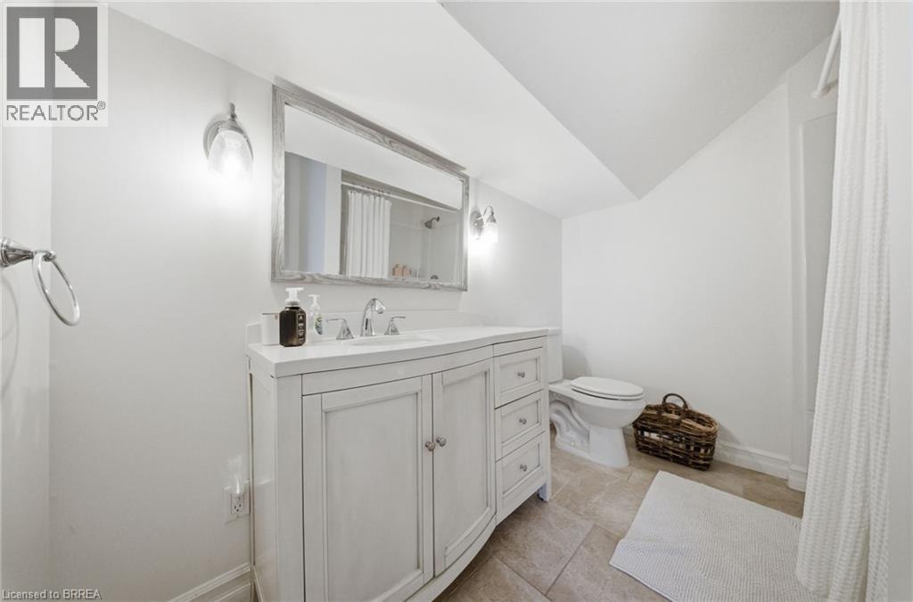 10 Reserve Street, Turkey Point, ON