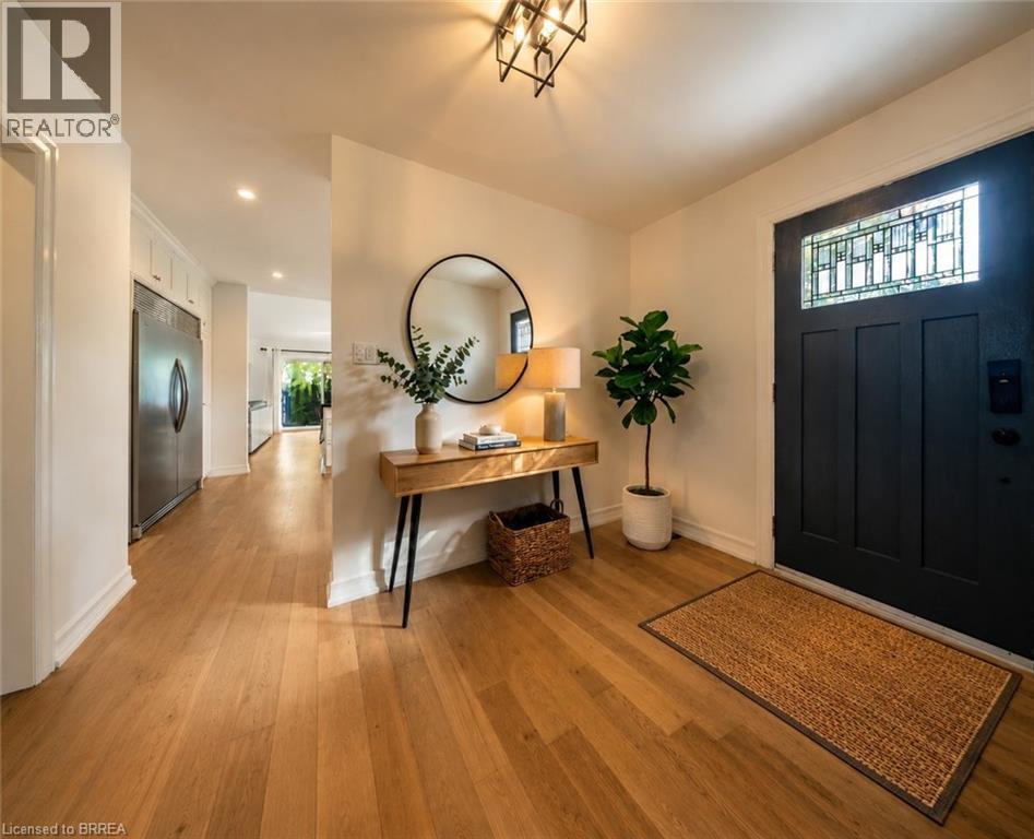 10 Reserve Street, Turkey Point, ON