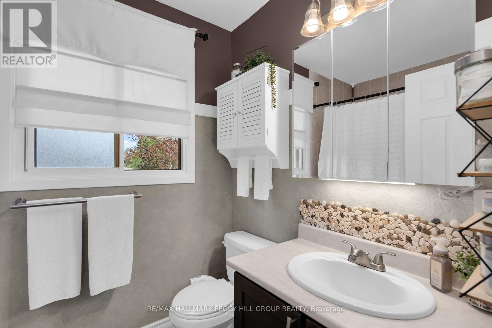 48 Oren Boulevard, Barrie, ON
