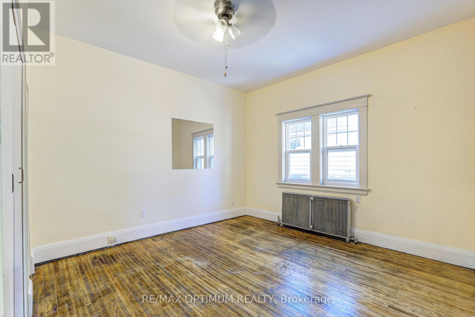 916 Queenston Road, Cambridge, ON