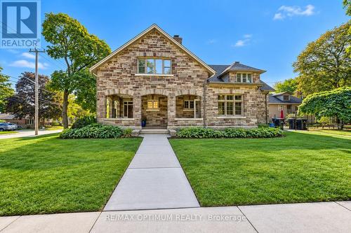 916 Queenston Road, Cambridge, ON 