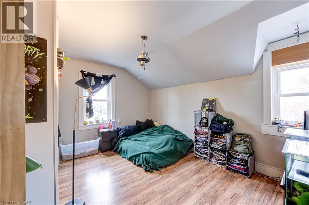 137 Wellington Street, Mitchell, ON
