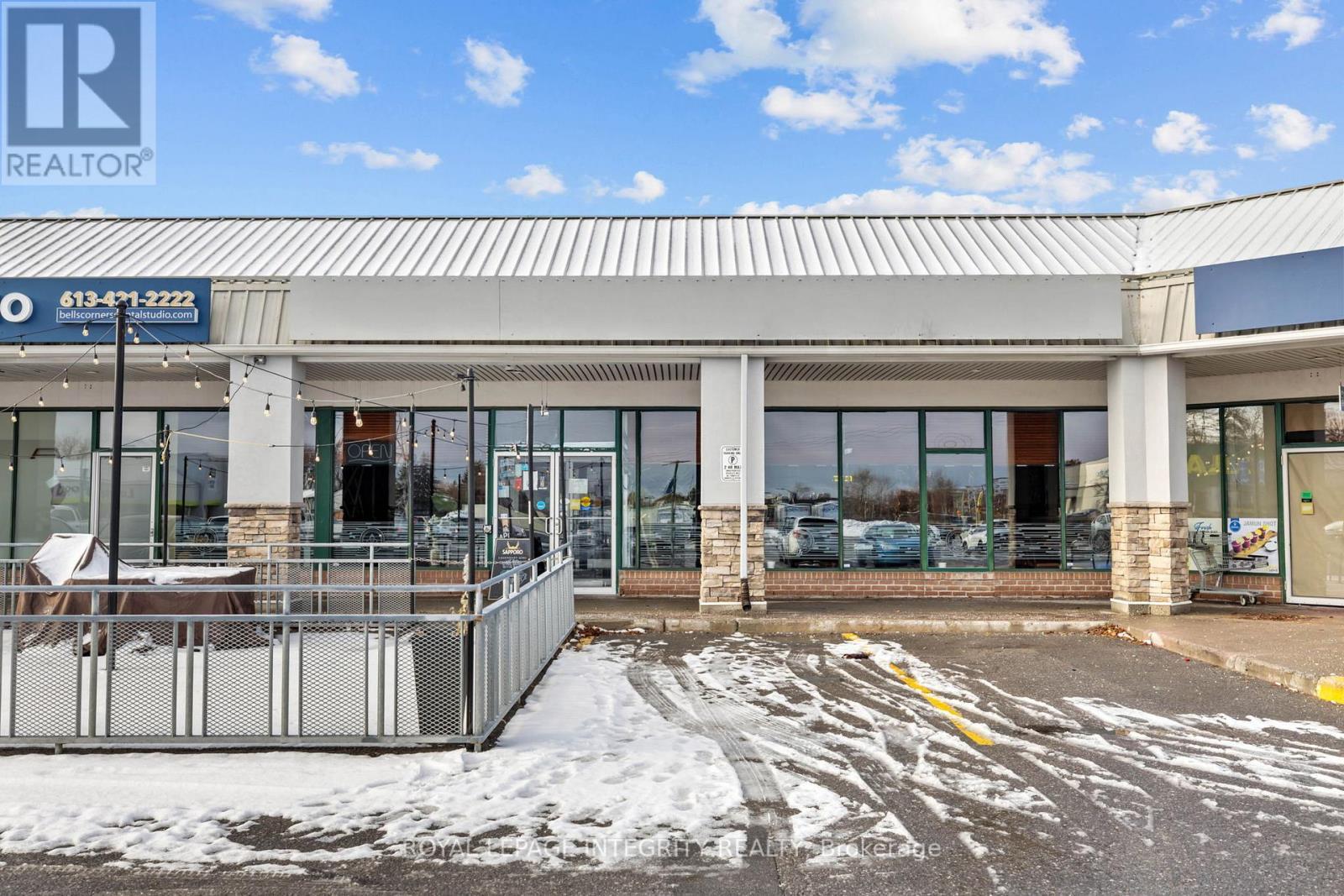 2150 Robertson Rd Road S, Ottawa, ON