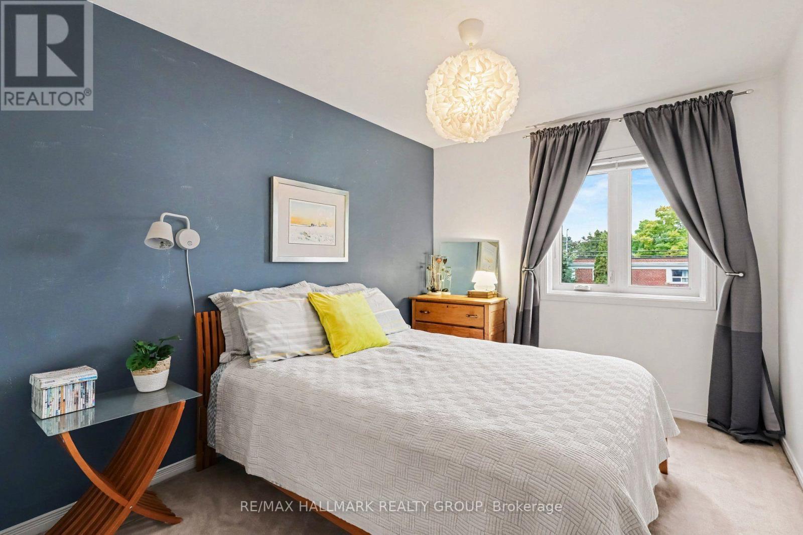 267 St Laurent Boulevard, Ottawa, ON