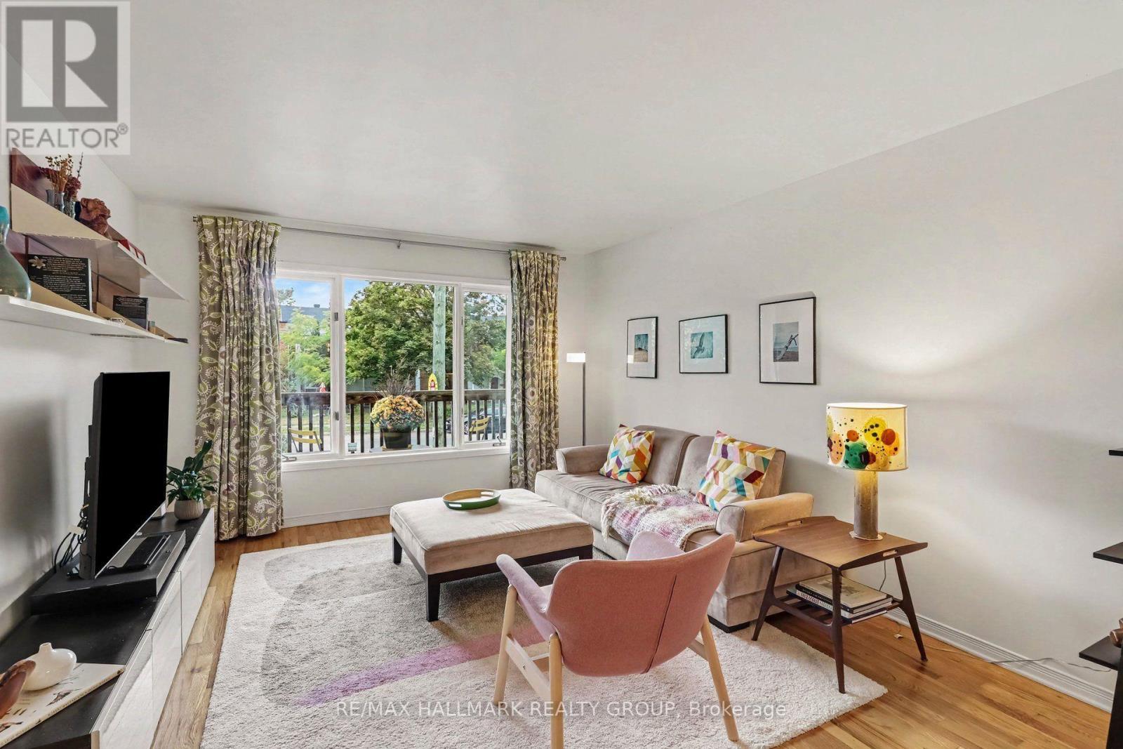 267 St Laurent Boulevard, Ottawa, ON