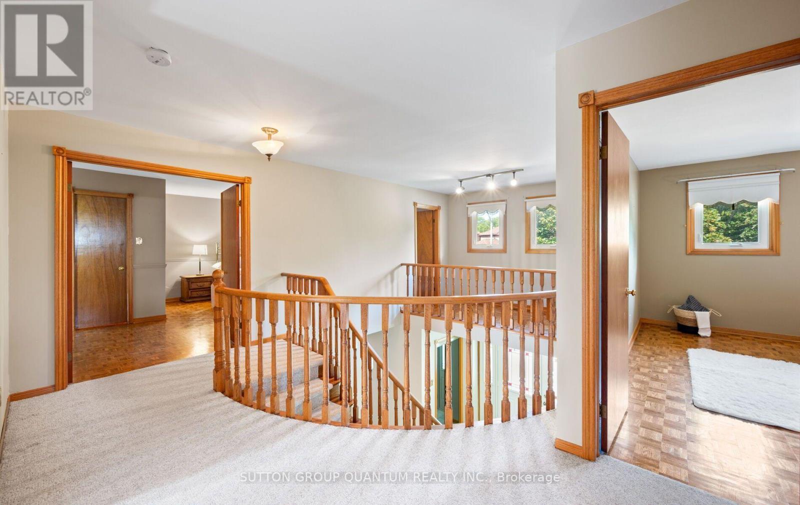 1896 Stoneybrook Court, Mississauga, ON