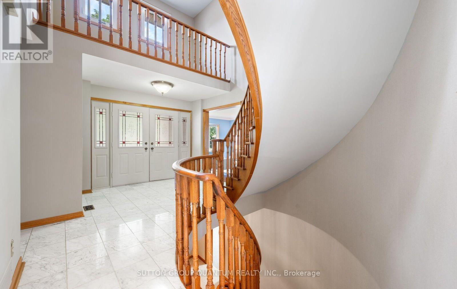 1896 Stoneybrook Court, Mississauga, ON