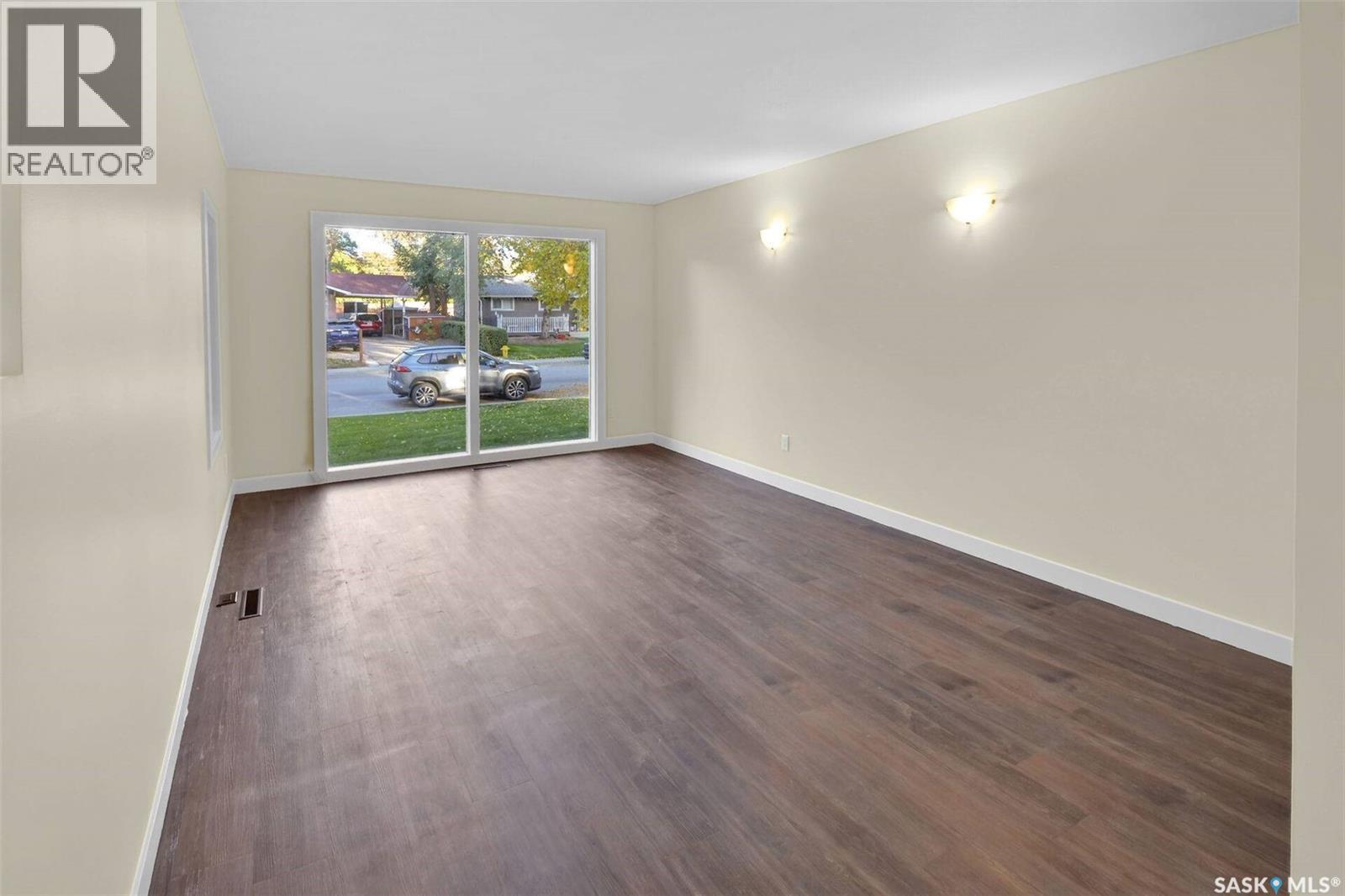 110 Spinks Drive, Saskatoon, SK