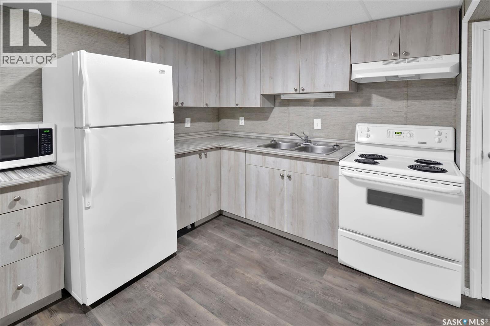 110 Spinks Drive, Saskatoon, SK