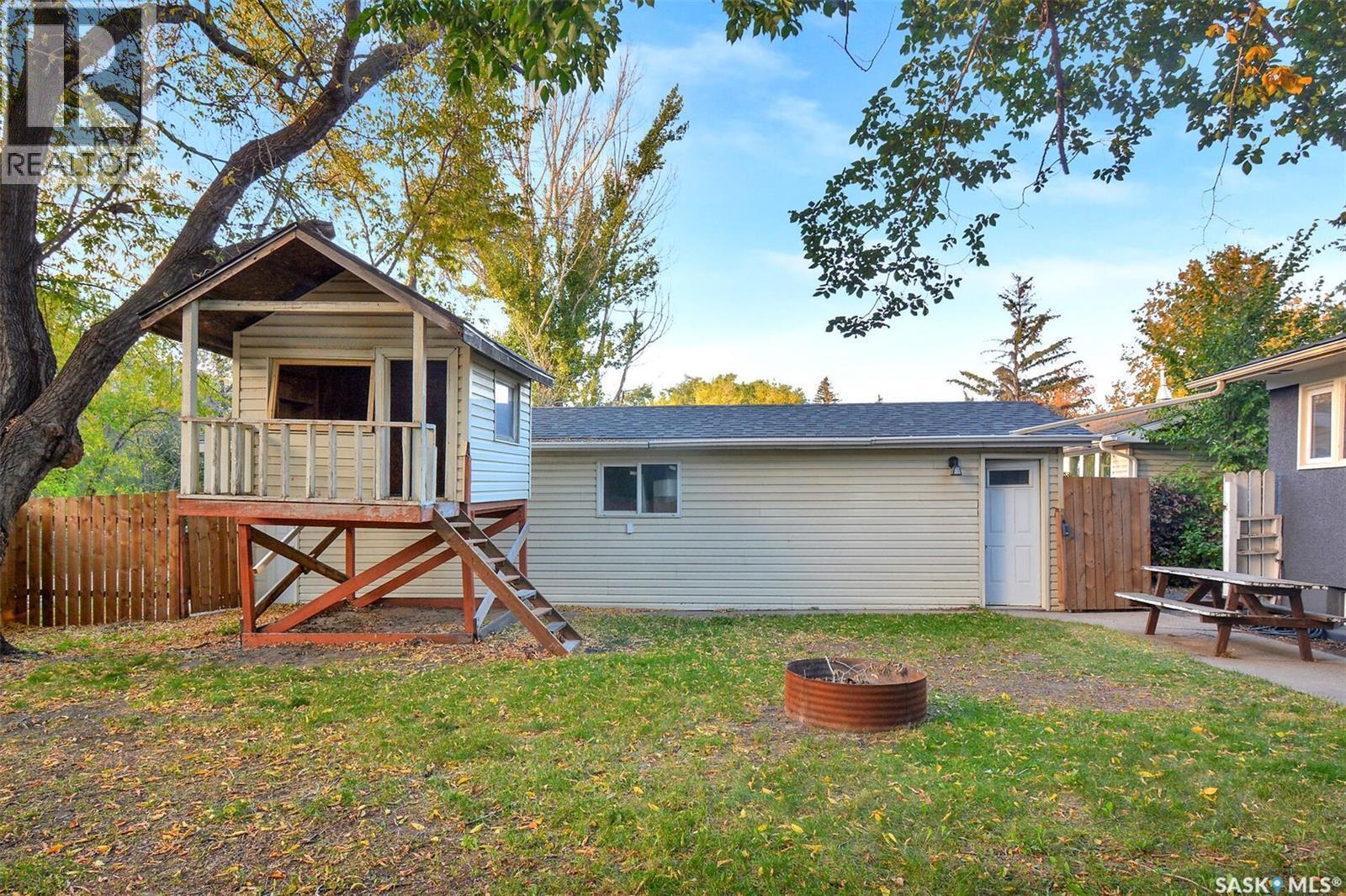 110 Spinks Drive, Saskatoon, SK