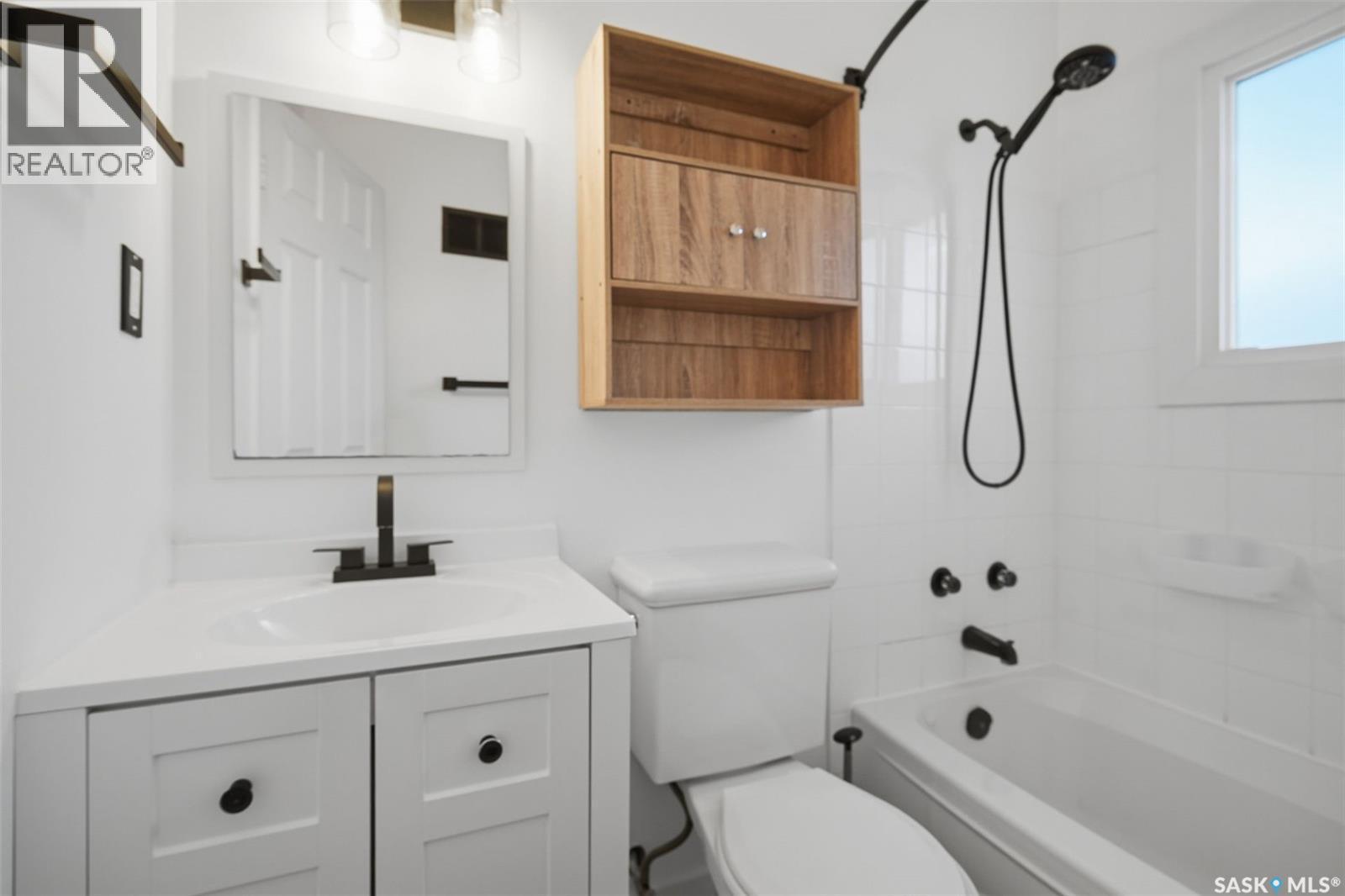 1004 6Th Street E, Saskatoon, SK