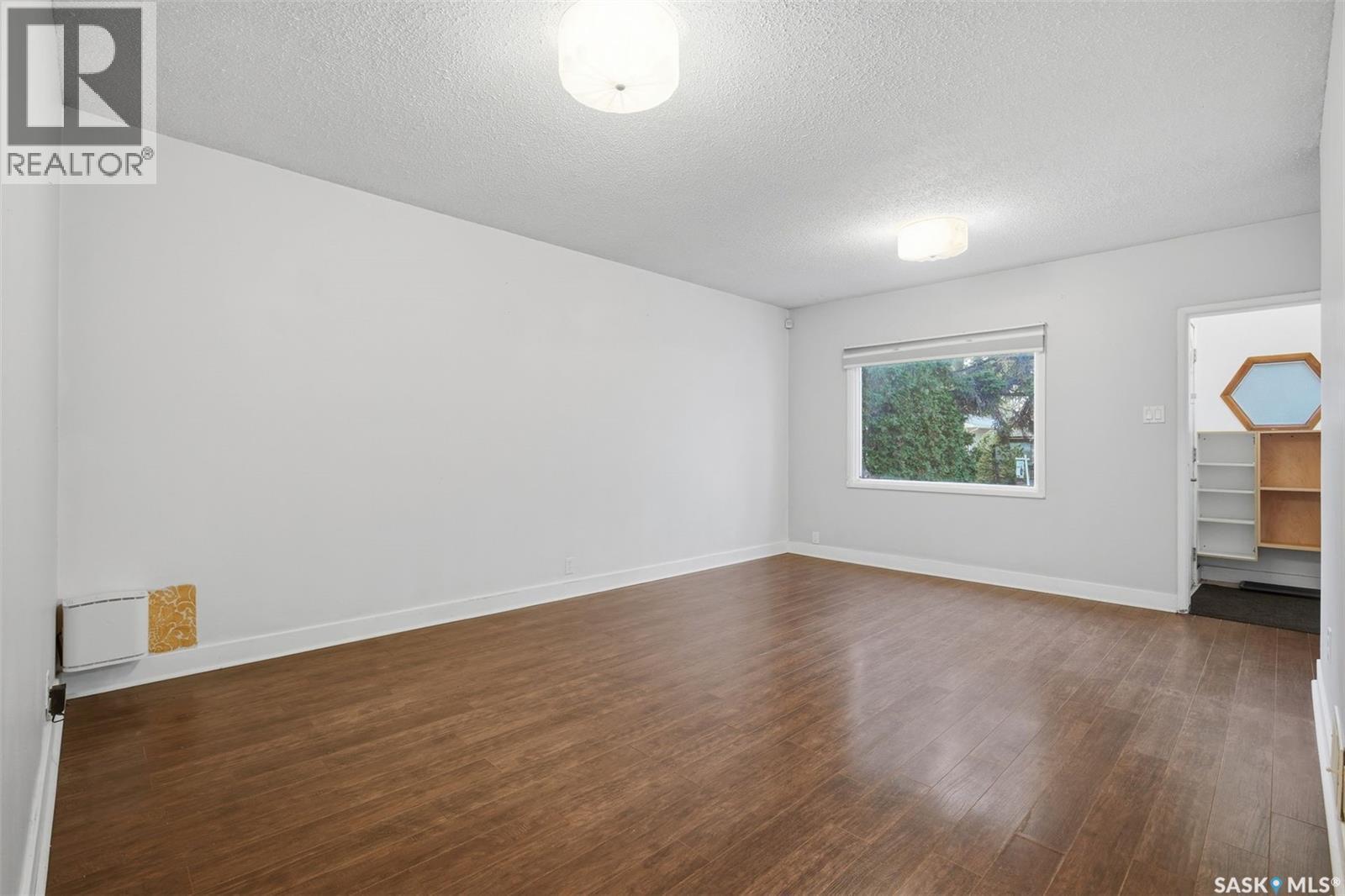 1004 6Th Street E, Saskatoon, SK