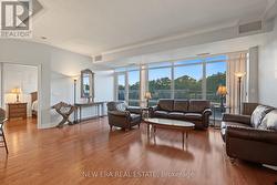 PH20 - 8201 ISLINGTON AVENUE Vaughan, ON L4L 9S6