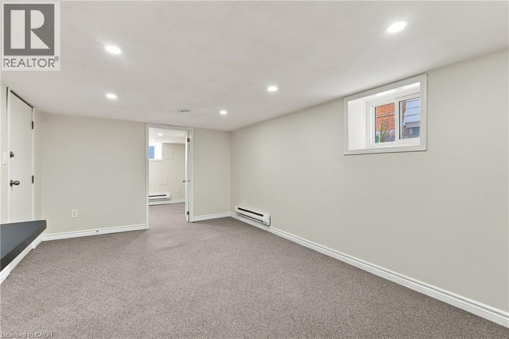 100 Balsam Avenue S, Hamilton, ON