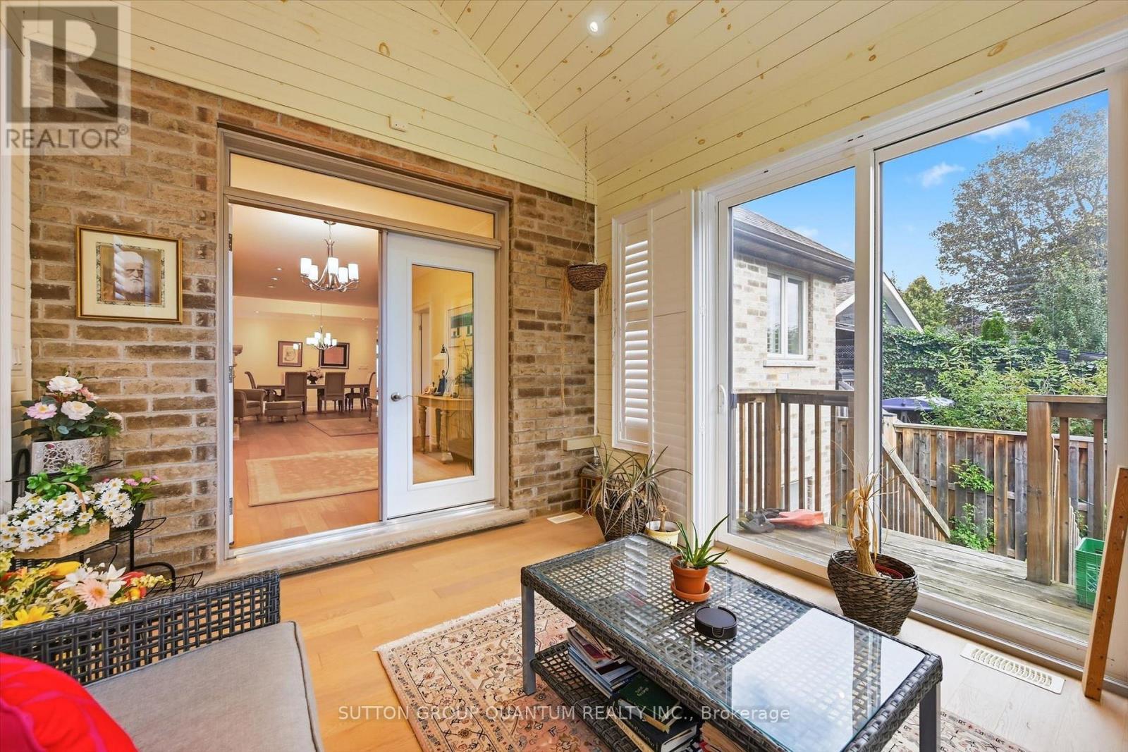 305 Caledon Avenue, Hamilton, ON