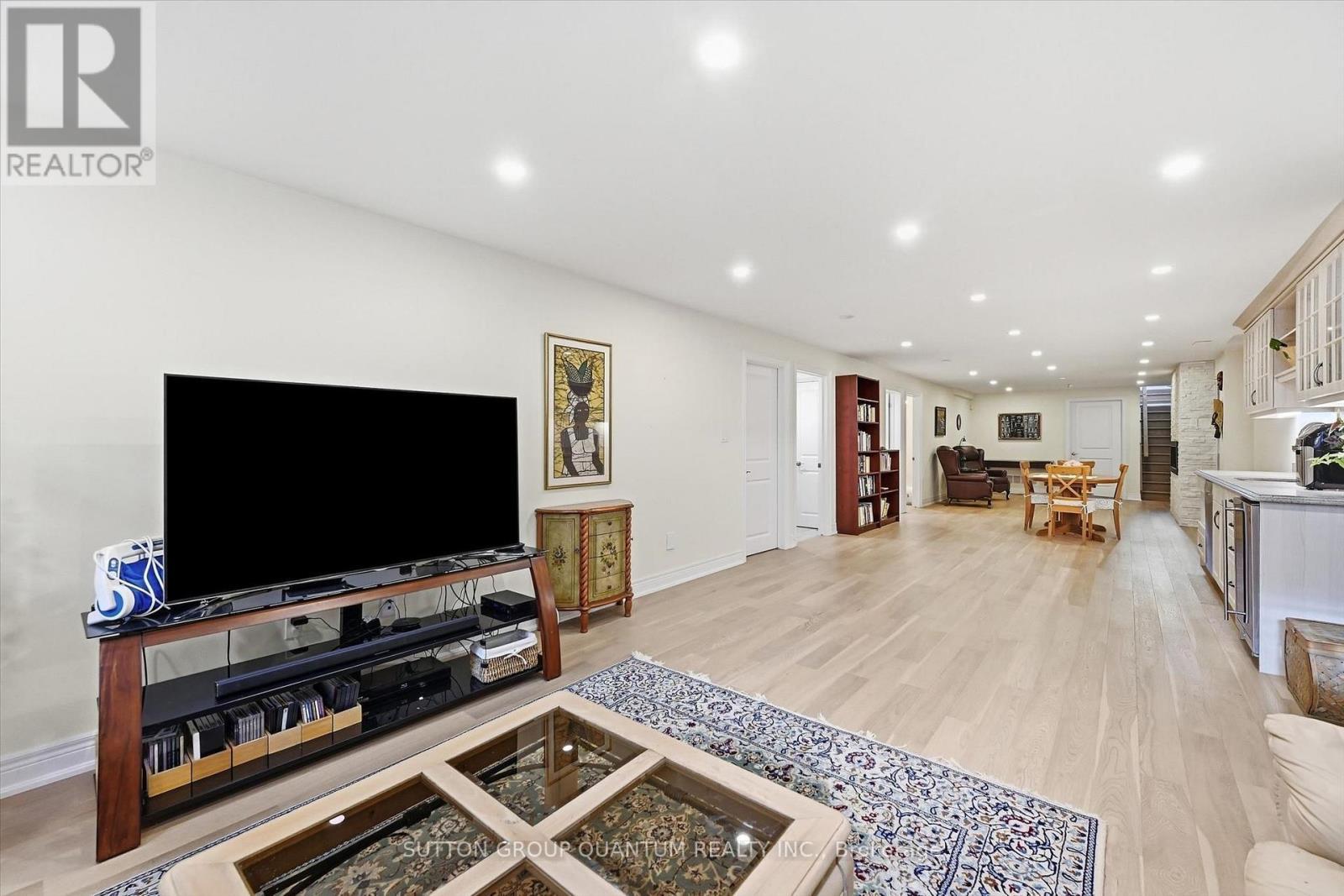305 Caledon Avenue, Hamilton, ON