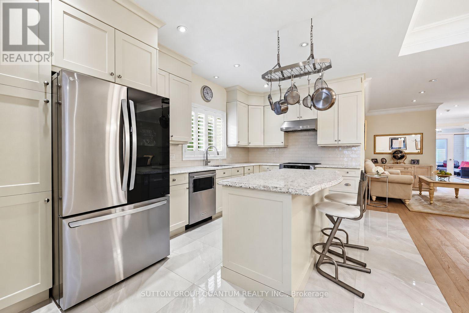305 Caledon Avenue, Hamilton, ON