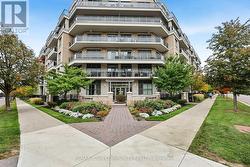 222 - 111 CIVIC SQUARE GATE Aurora, ON L4G 0S6