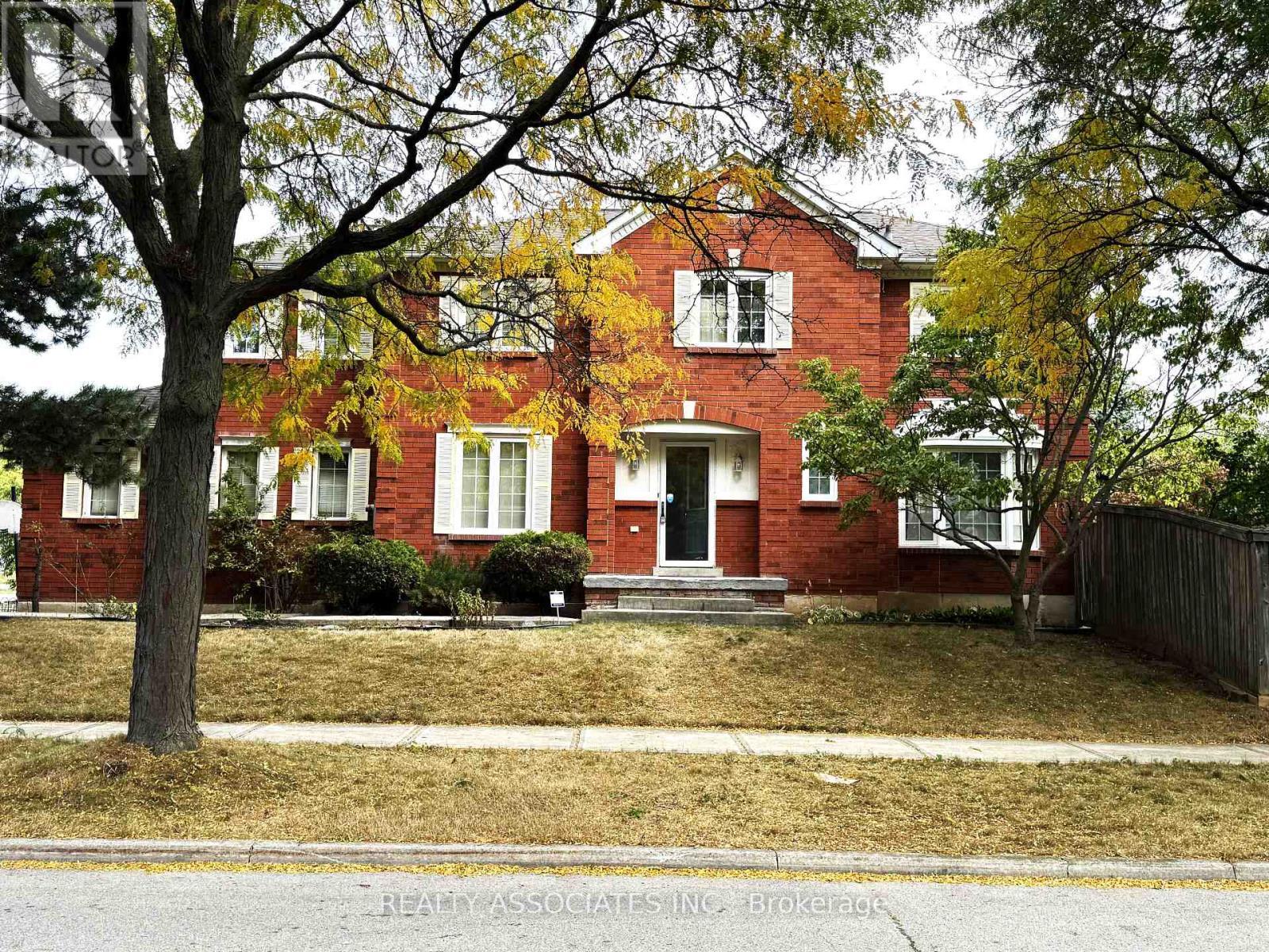 5577 Haddon Hall Road, Mississauga, ON