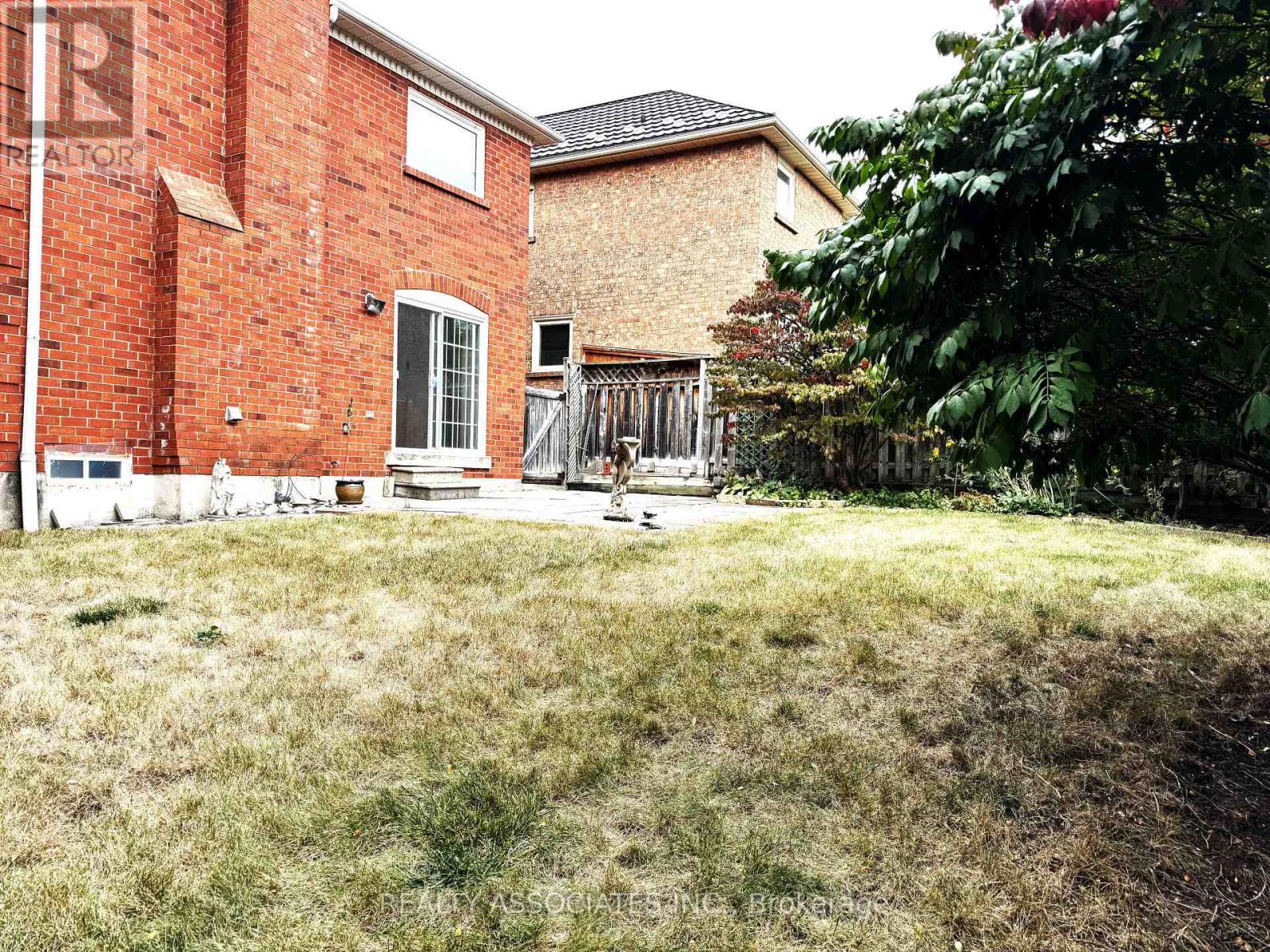 5577 Haddon Hall Road, Mississauga, ON