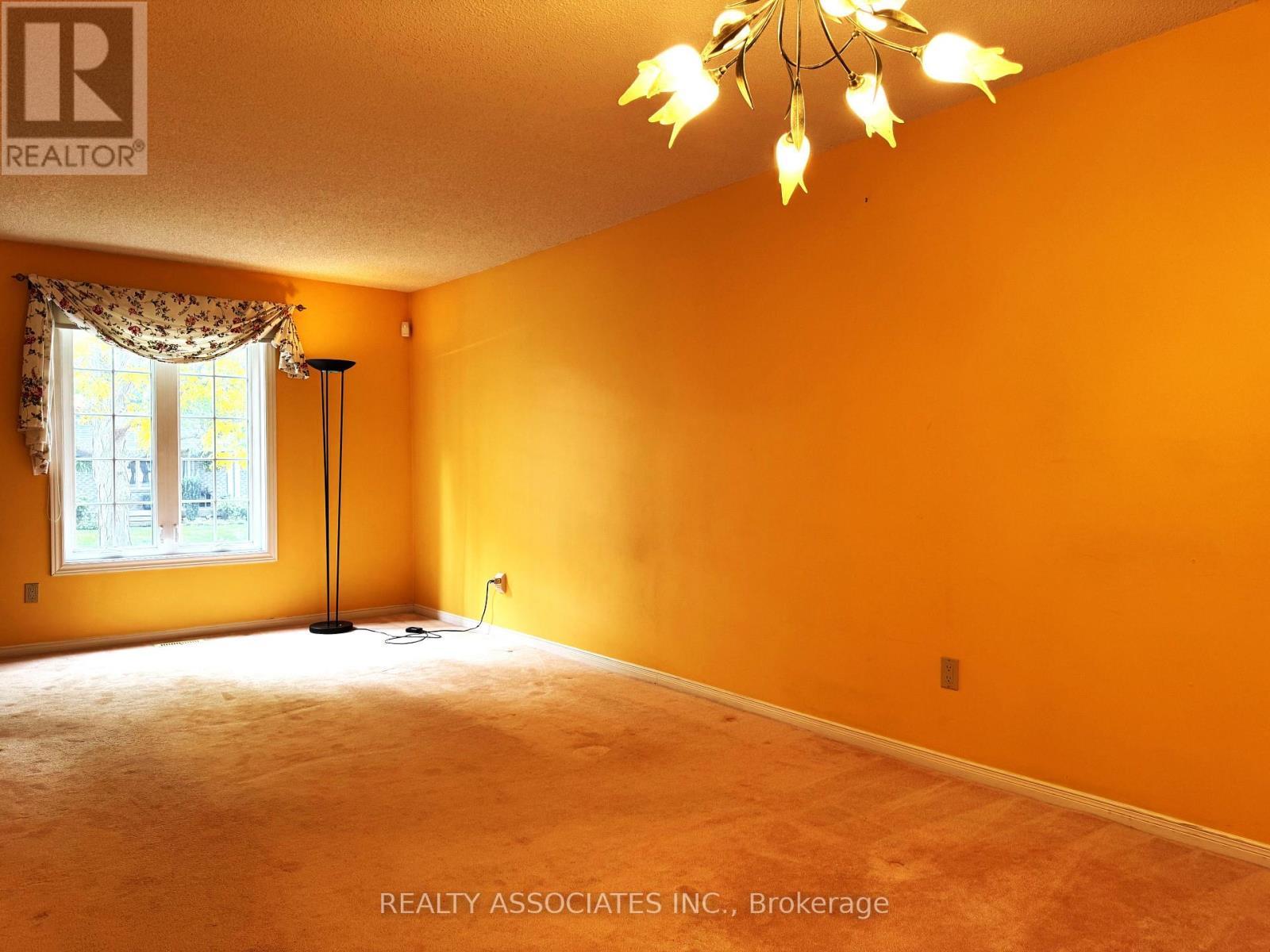 5577 Haddon Hall Road, Mississauga, ON