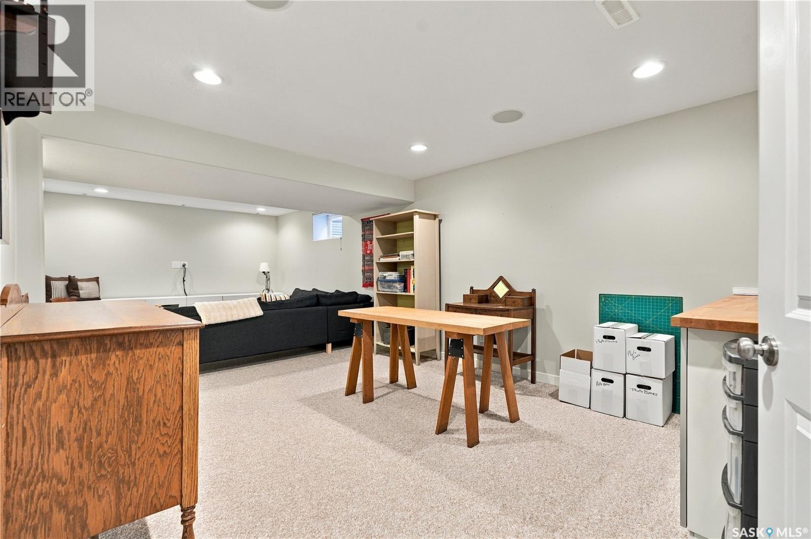 114 Senick Crescent, Saskatoon, SK