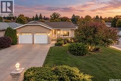 1002 Vaughan STREET Moose Jaw, SK S6H 5P2