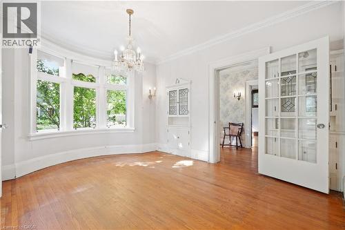 32 Wentworth Avenue, Cambridge, ON 