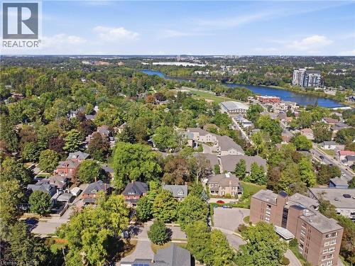 32 Wentworth Avenue, Cambridge, ON 