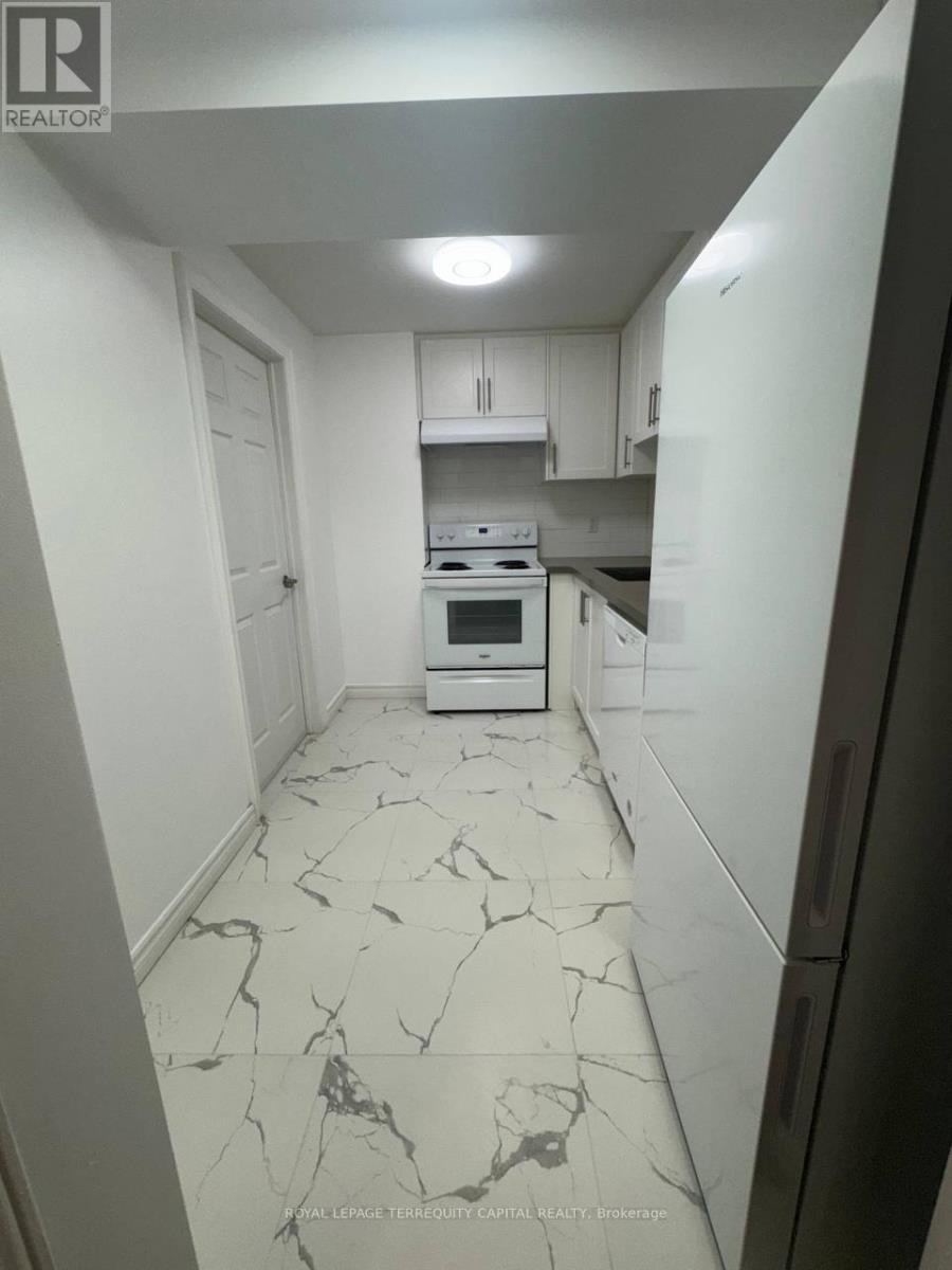 Lower - 64 Copeman Crescent, Barrie, ON