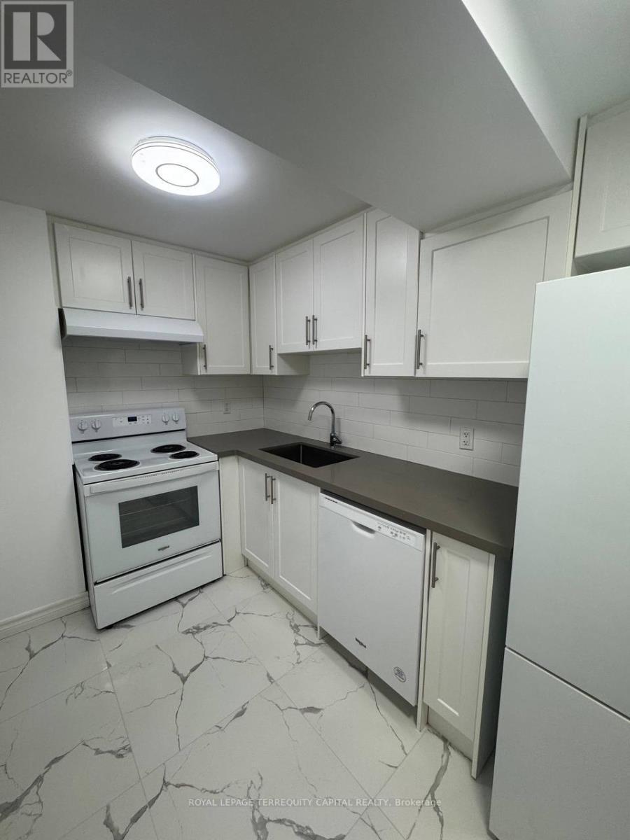 Lower - 64 Copeman Crescent, Barrie, ON