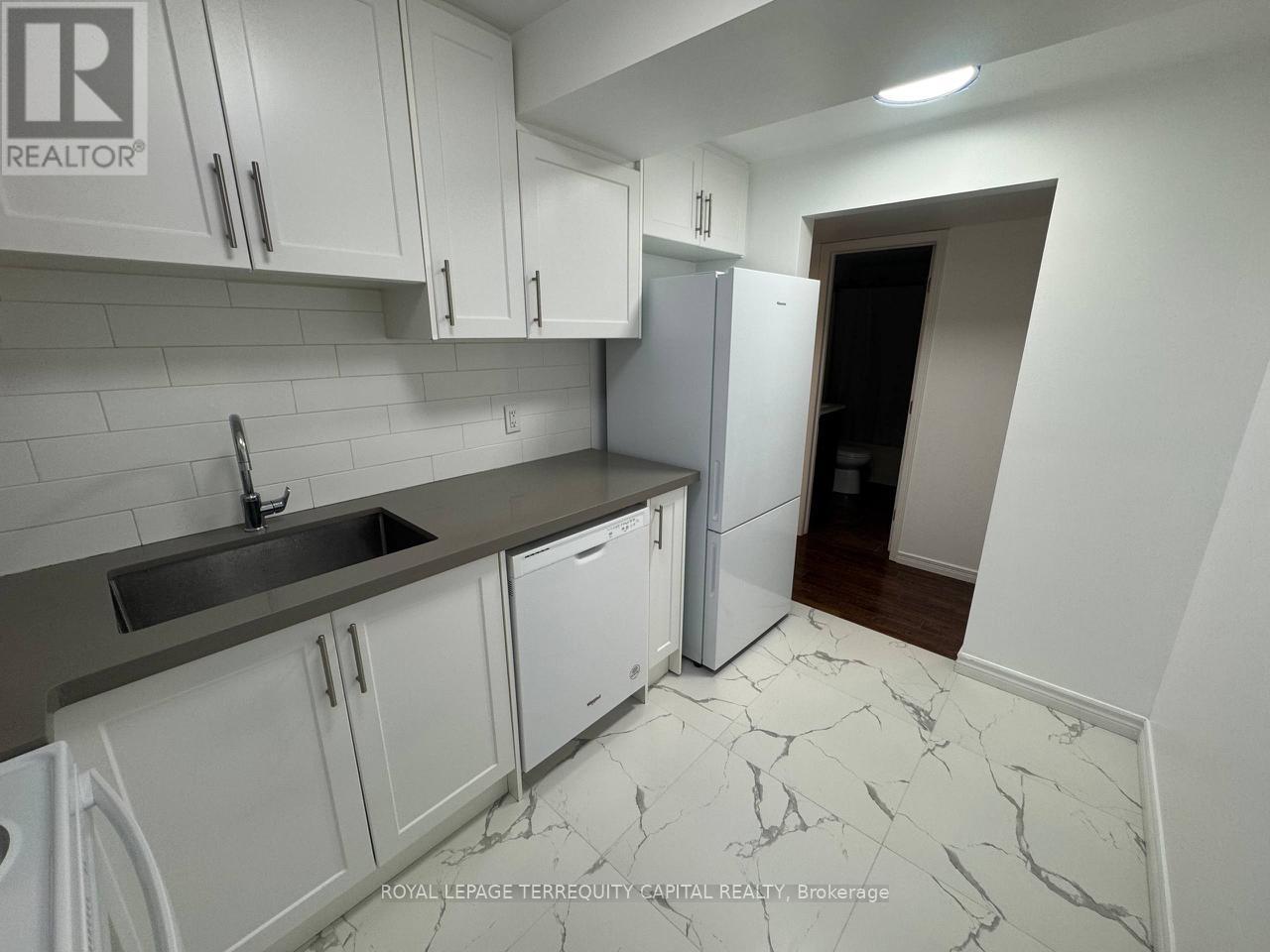 Lower - 64 Copeman Crescent, Barrie, ON