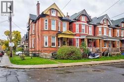 44 ASHLEY Street Hamilton, ON L8L 5S6