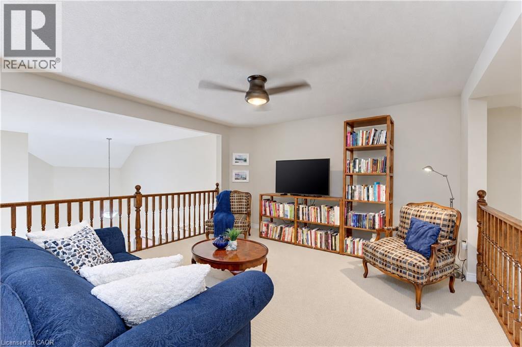Upper level reading and TV room. - 222 Chestnut Hill Crescent, Kitchener, ON