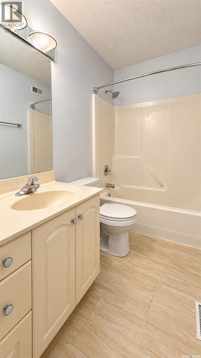 717 31St Street W, Saskatoon, SK