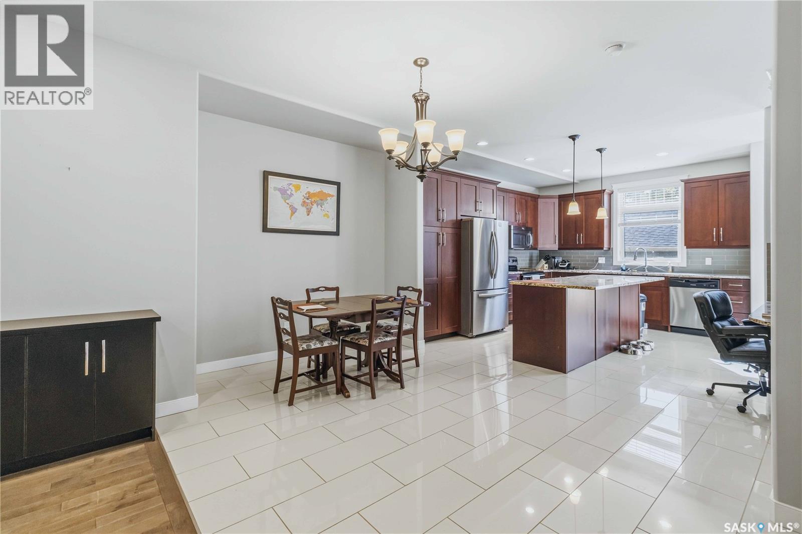 738 4Th Street E, Saskatoon, SK