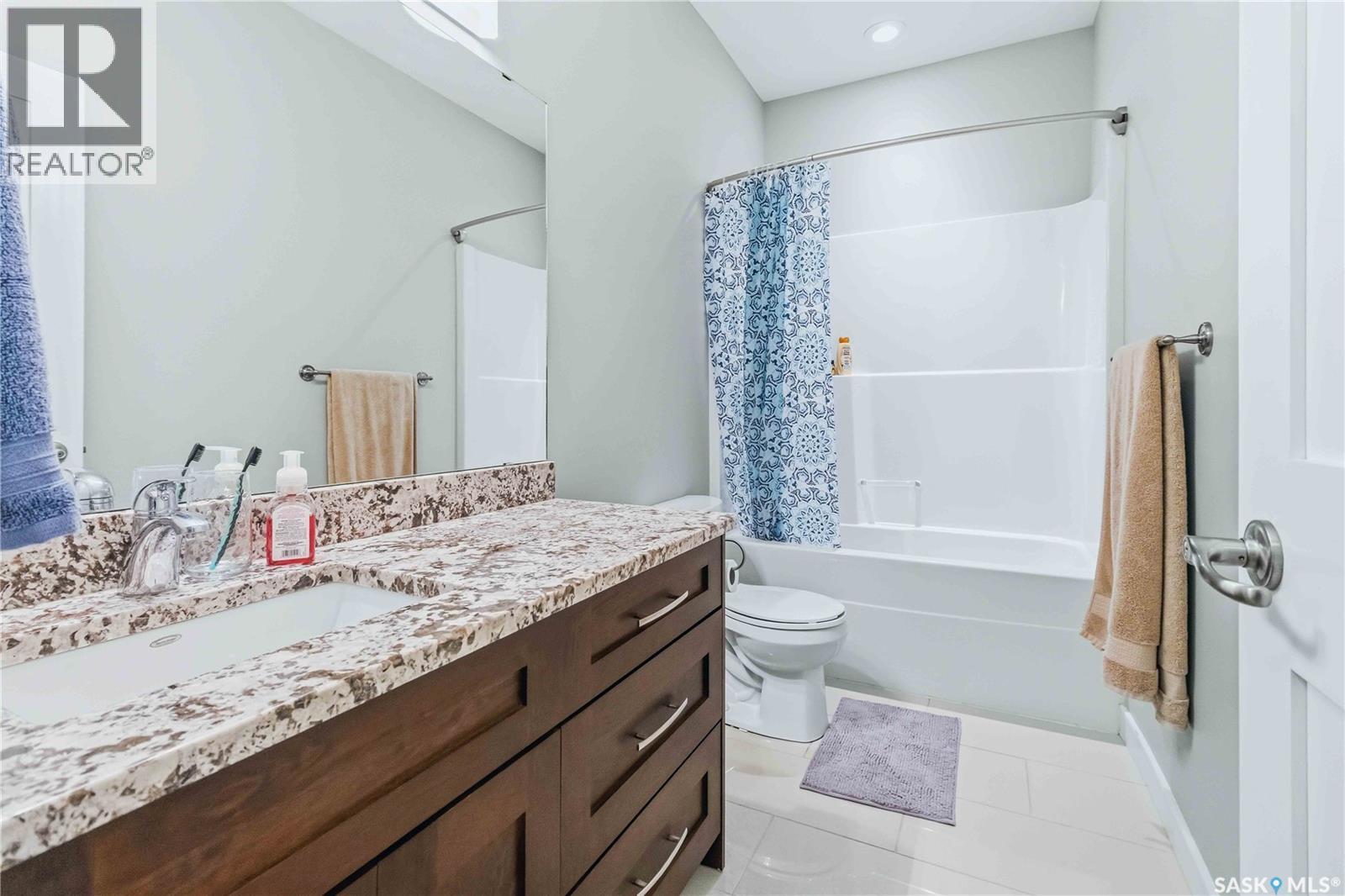 738 4Th Street E, Saskatoon, SK